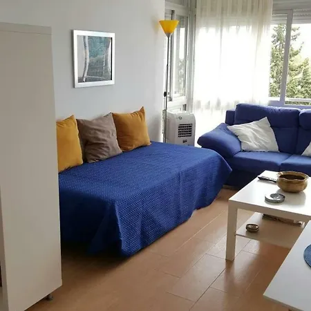 Apartment Study Near And The Beach